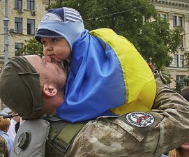 НЕОБХІДНА СПЕЦІАЛЬНА ПРОГРАМА ЗАБЕЗПЕЧЕННЯ ЖИТЛОМ УЧАСНИКІВ АТО-ВПО - СЕРГІЙ КОМНАТНИЙ